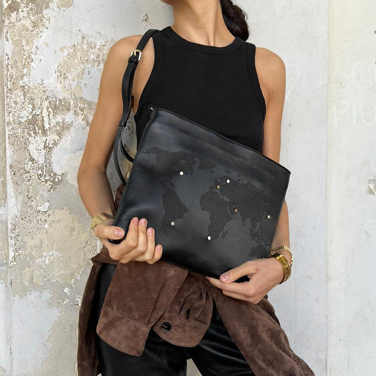 WORLD MAP CLUTCH BLACK